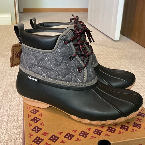 Skechers Lil Puddle Duck Boots - NWT and box - Size 8 - Picture 1 of 4